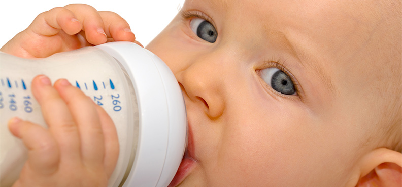 Enseñar a tu hijo cuidados de higiene dental desde edades tempranas favorecerá el correcto desarrollo de su dentición.