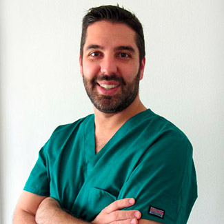 dr-ivan-valdes-implantologo-manresa